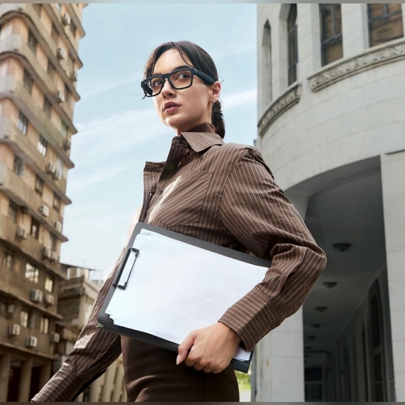 OhO Smart Glasses Blue Lens, Bluetooth Speaker,Indoor/Outdoor UV Protection - Picture 3 of 7